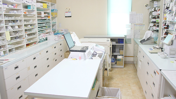 マツモトファーマシー神居すみれ薬局の調剤室