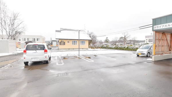 ナカジマ薬局　しもかわ店の駐車場