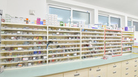 クローバー薬局登別店の薬棚