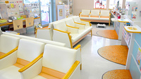 まつもと薬局自由が丘店の待合スペース