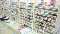 まつもと薬局自由が丘店の薬棚