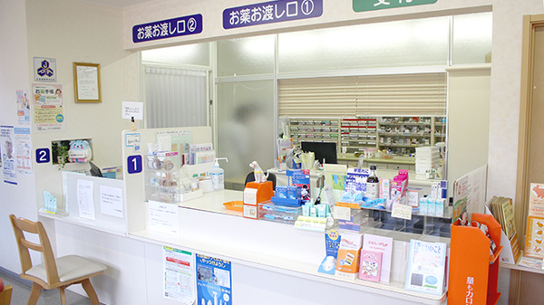 すずか調剤薬局の受付/カウンター