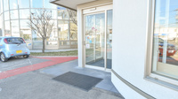 ナカジマ薬局　啓北店の入口