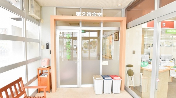ナカジマ薬局　北見日赤前店の感染予防待合スペース