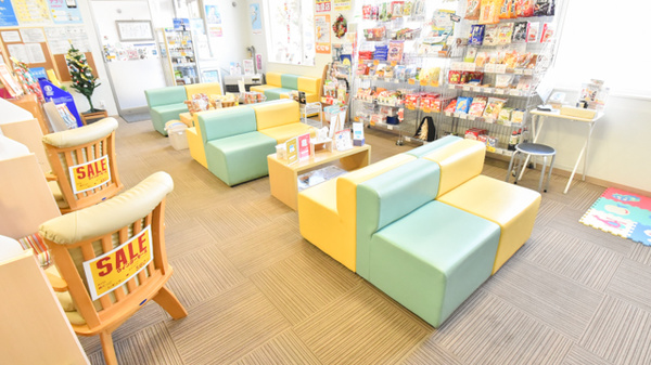 ナカジマ薬局　小清水店の待合スペース