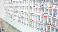 青森調剤薬局の薬棚