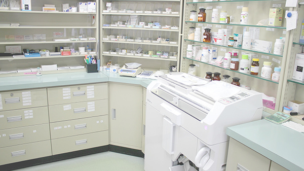 サン調剤薬局 ハマダテ店の調剤室