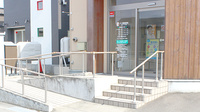 サン調剤薬局 東バイパス店の入口