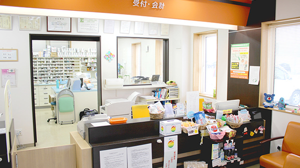 すずらん調剤薬局沖館店の受付/カウンター