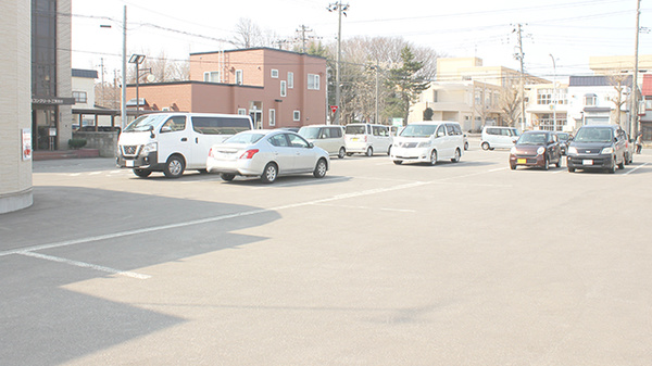 サン調剤薬局 合浦公園前店の駐車場