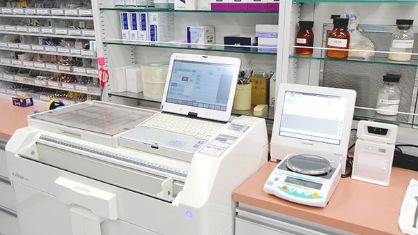 サン調剤薬局 安原店の調剤器具