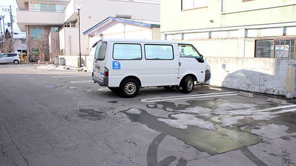 こずえ薬局の駐車場