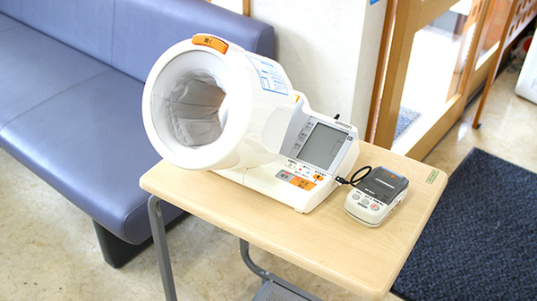 マエダ調剤薬局中野店の血圧計