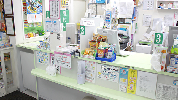マエダ調剤薬局西弘店の受付/カウンター