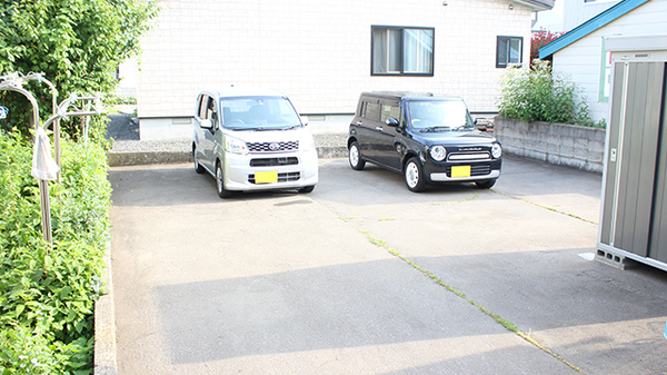マエダ調剤薬局西弘店の駐車場