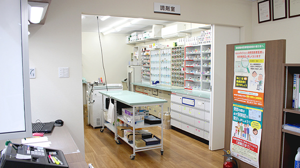 ファイン調剤薬局松森町店の調剤室