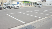 ファイン調剤薬局松森町店の駐車場