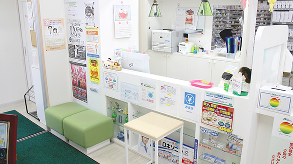 すずらん調剤薬局弘前駅前店の受付/カウンター