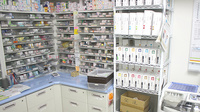 すずらん調剤薬局弘前駅前店の薬棚