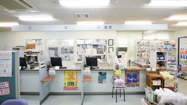 サカエ薬局　柏崎の受付/カウンター