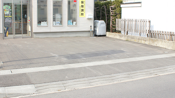 サンケア薬局 石堂店の駐車場