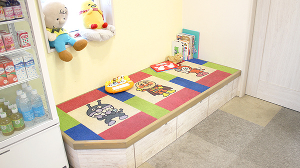 サンケア薬局 南類家店のキッズ用設備