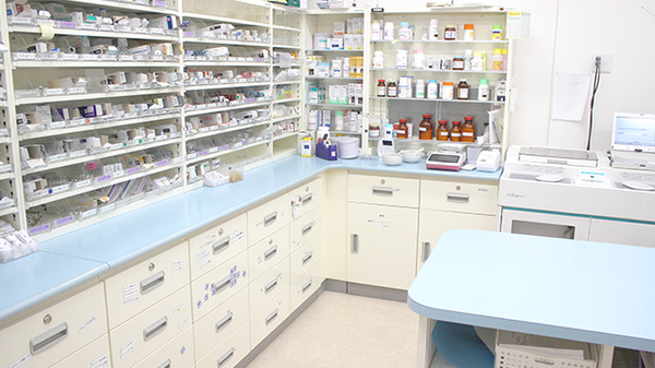 サンケア薬局 南類家店の調剤室