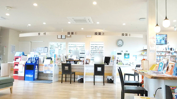ハッピー調剤薬局八戸田向南店の受付/カウンター