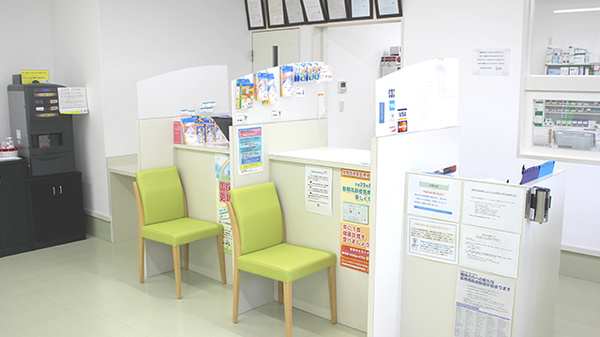仙真堂薬局青森労災病院前店の受付/カウンター