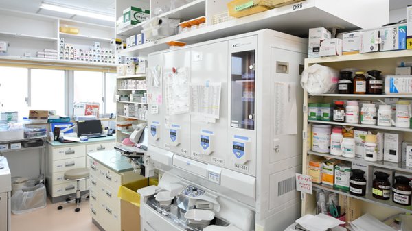 サカエ薬局　24の調剤器具
