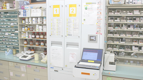 三本木薬局の調剤器具