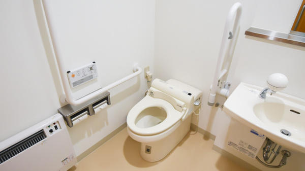 サカエ薬局　きづくりのお手洗い