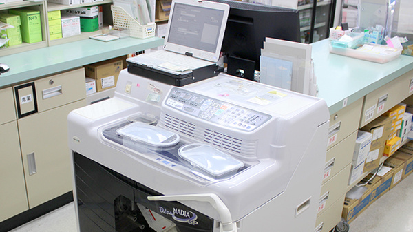 かつら薬局の調剤器具