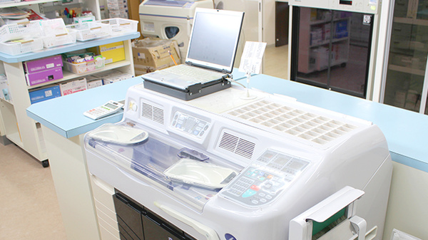 サンケア薬局 県立中部病院前店の調剤器具