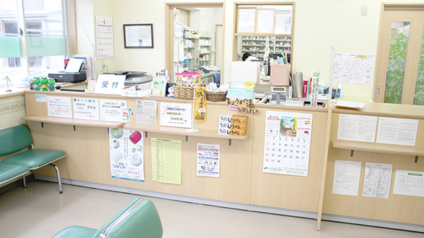 かりん薬局の受付/カウンター