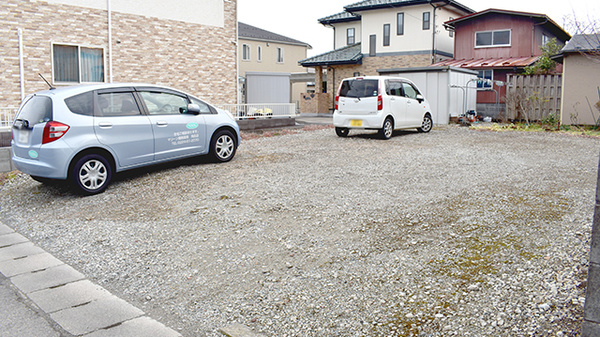 マリーン調剤薬局　角田店の駐車場