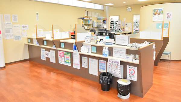 マリーン調剤薬局　上桜木店の受付/カウンター