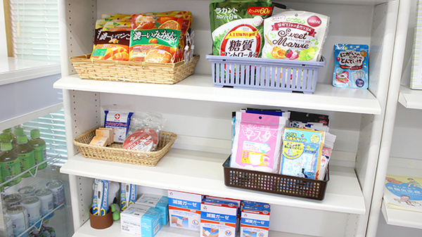にしうら薬局の雑貨品