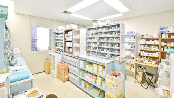 マリーン調剤薬局　東口店の調剤室
