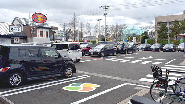 マリーン調剤薬局　東仙台店の駐車場
