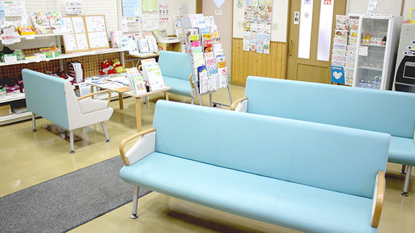 つばさ薬局若林店の待合スペース