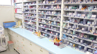 ハーベスト薬局の薬棚