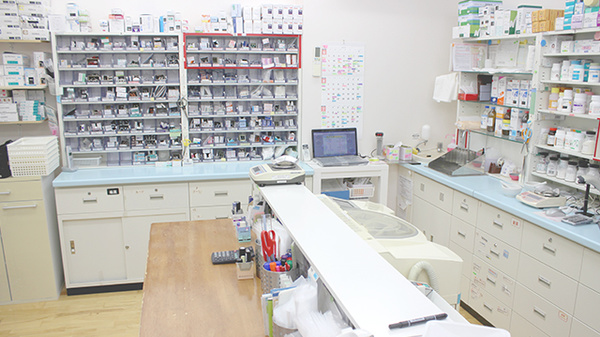 けやき薬局　泉黒松店の調剤室