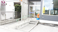 ホテヤ薬局観音堂店の入口