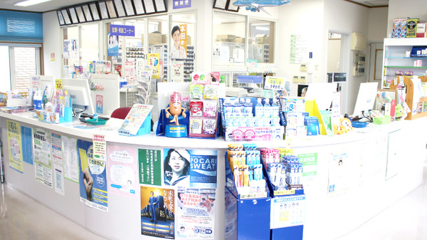 ホテヤ薬局観音堂店の受付/カウンター
