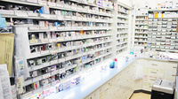 ホテヤ薬局いとく店の薬棚