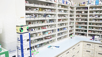 ホテヤ薬局東台店の薬棚