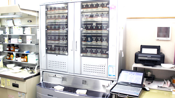 ひない調剤薬局の調剤器具