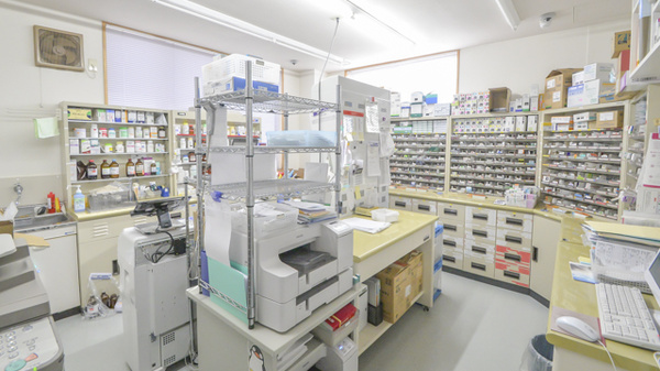 湯沢ファミリー調剤薬局の調剤室