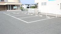ホープ薬局嶋店の駐車場